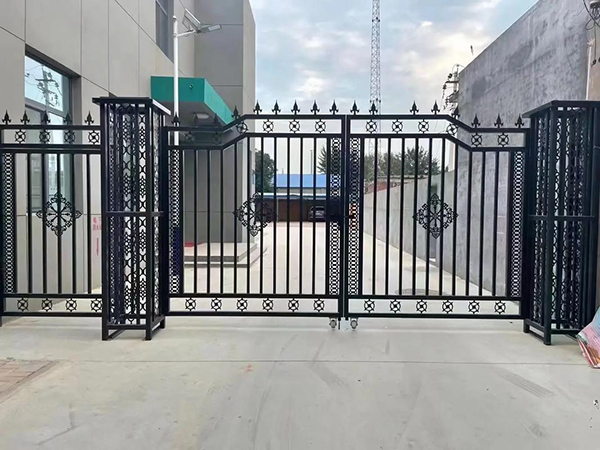 鐵藝圍墻護(hù)欄圖片7